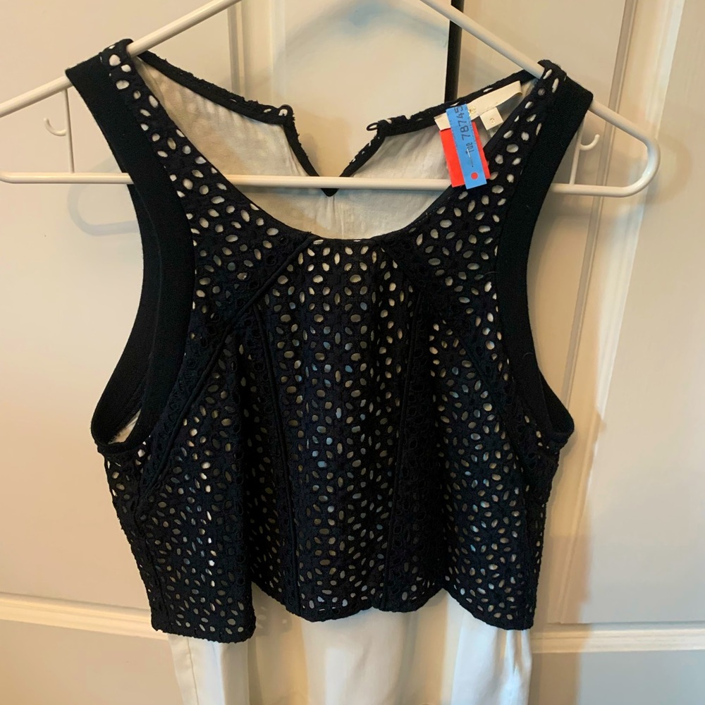 Colorblock sleeveless blouse